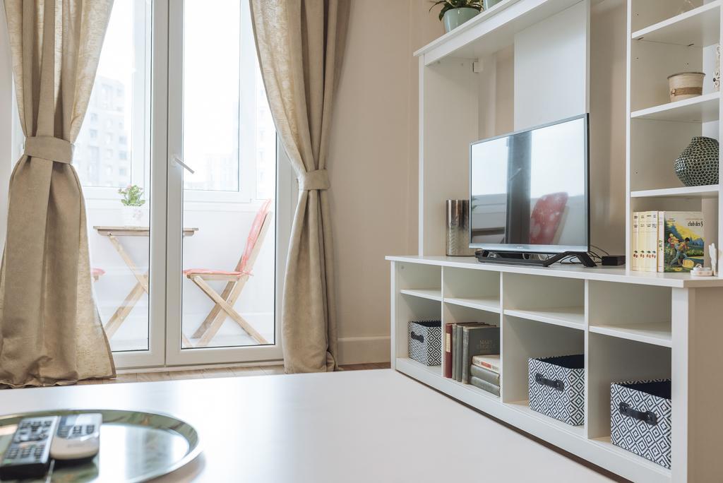 River View - Old City Apartment Букурещ Екстериор снимка